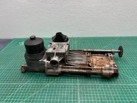 7560294 Bmw 07-10 X5 E70 4.8l Engine Motor Oil Filter Housing Pump Oem #3