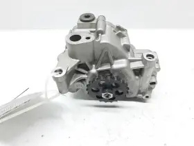 7838311 Bmw Engine Oil Pump M3 2008-2013 Oem