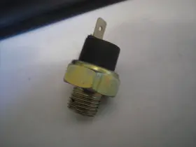 Gps110 Brg Tr8 Rover Oil Pressure Switch New Old Stock