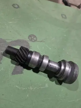 L-2224 Chevrolet L-2224/b Chevy 6.2/6.5 Diesel Oil Pump Drive Stub Shaft