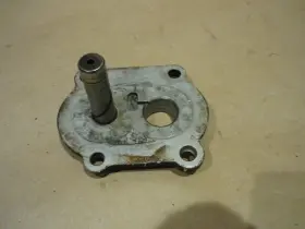 103513 Ferrari 208 308 - Oil Pump Cover With Shaft P/n #2