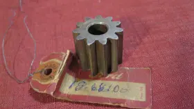 18-6610 Ford Nos 1932-1935 Oil Pump Drive Gear Rust Free