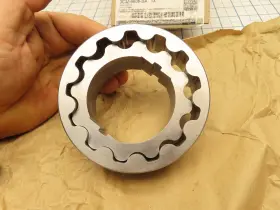 3c3z-6608-ba Ford Low Pressure Oil Pump Gear And Cover As Shown #3