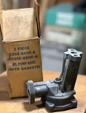 Kc20e-6600-a Ford C20z-6600-a Vintage Oil Pump Assembly - Condition Unknown