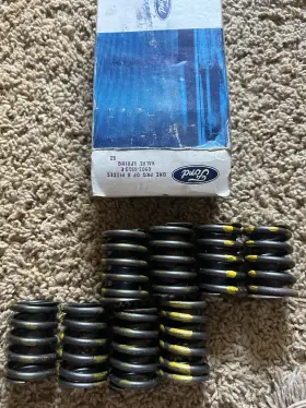 C90z-6513-e Ford Nos 1970s Mustang Valve Spring 8pcs