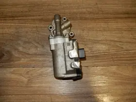 Fl3p-7b325-a Ford Genuine Assembly Oil Pump Oem #3