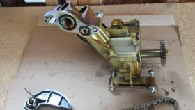 12636425eb Gm Chevy Malibu 1.5l Oil Pump #2