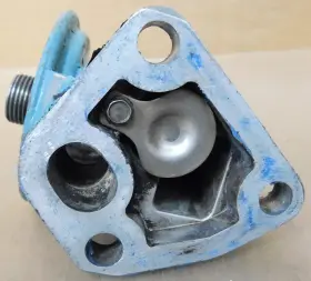 326-455 Gm 5778441 Gm/ac Delco 5578441 1964-79 Pontiac V8 90 Oil Filter Mount #3
