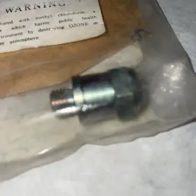 8-97085780-0 Isuzu 97085780 Genuine Gm Relief Valve
