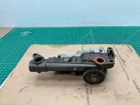 2701810501 Mercedes-benz 14-19 Cla250 C117 M270 Engine Motor Oil Pump Oem