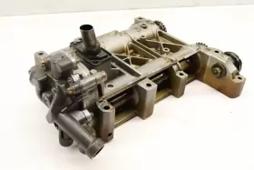 2710301771 Mercedes-benz 2012-2015 Slk250 - Engine Oil Pump / Balance Shaft Housing #2