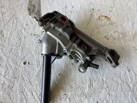 A2701800339 Mercedes-benz 2017 2018 Cla250 Gla250 2.0 Engine Oil Pump With Tube Ho-74n #3