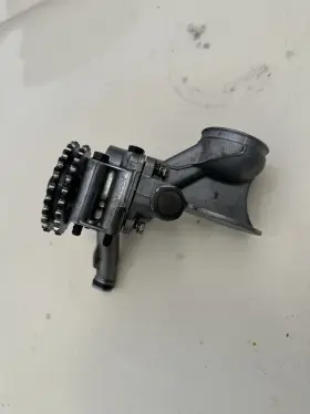 A6171810101 Mercedes-benz W123 300d 617.952 Diesel Engine Motor Oil Pump 6171810101