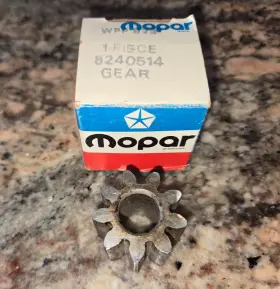 5240514 Mopar Dodge Omni Plymouth Horizon Oil Pump Gear Nos Free Shipping