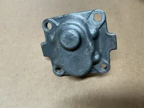 021.115.109a Porsche 021.115.141a Volkswagen Type 4/porsche 914 Oil Pump Selling For Parts 021.115.109a/021115141a