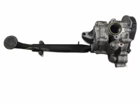 94810703206 Porsche Engine Oil Pump From 2006 Cayenne 4.5 Awd