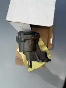 Sum-12155 Summit Racing High Volume Oil Pump Sbc