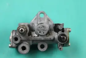 16001-30804 Suzuki 1972 Ts250 Oil Pump Assembly