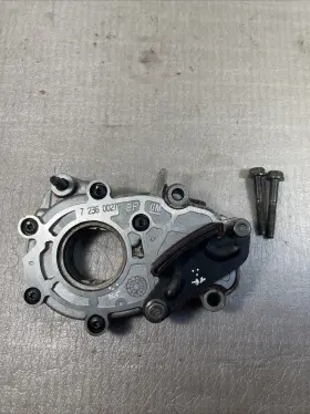 M353 Suzuki Genuine Engine Oil Pump Fits 2007-2010 Grand Vitara