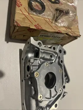 15100-19015 Toyota 1510019015 Oem Celica Corolla Tercel Mr2 Carina Oil Pump