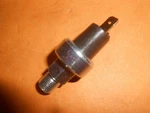 Triumph 2000, 2500, 2.5PI (1967-77) Oil Pressure SWITCH-50620. Fixed Price $20.25.